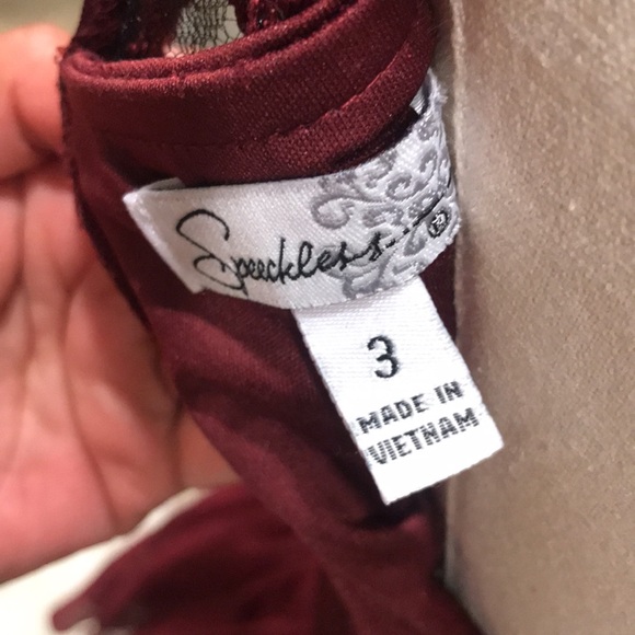 BURGUNDY TWO PIECES FORMAL DRESS - Picture 7 of 8